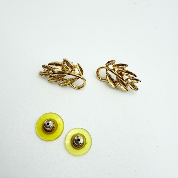 Vintage Napier Signed Gold Tone Leaf Leaves Stud Earrings - Picture 7 of 8